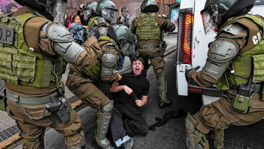 chile-protesta-de-estudiantes_AP26154704451896